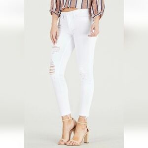 Judy Blue NWT White Mid Rise Destroyed Hem Cropped Stright plus size 16w Jeans